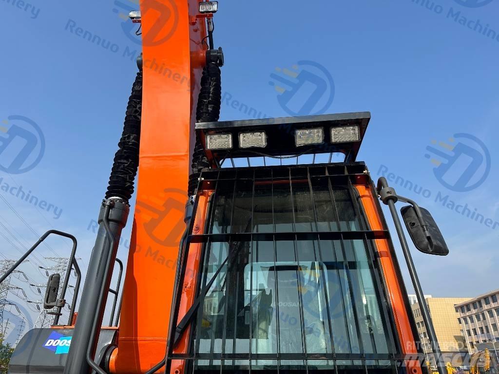 Doosan DX 300LC-9C Crawler excavators