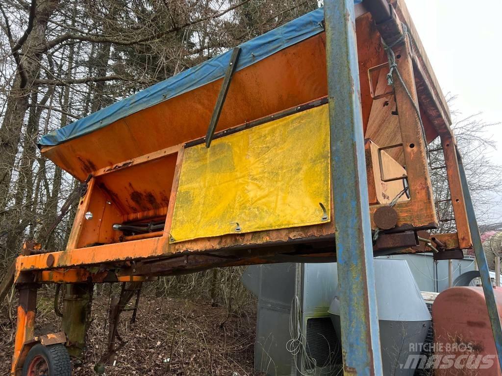 Epoke Ukendt Sand and salt spreaders