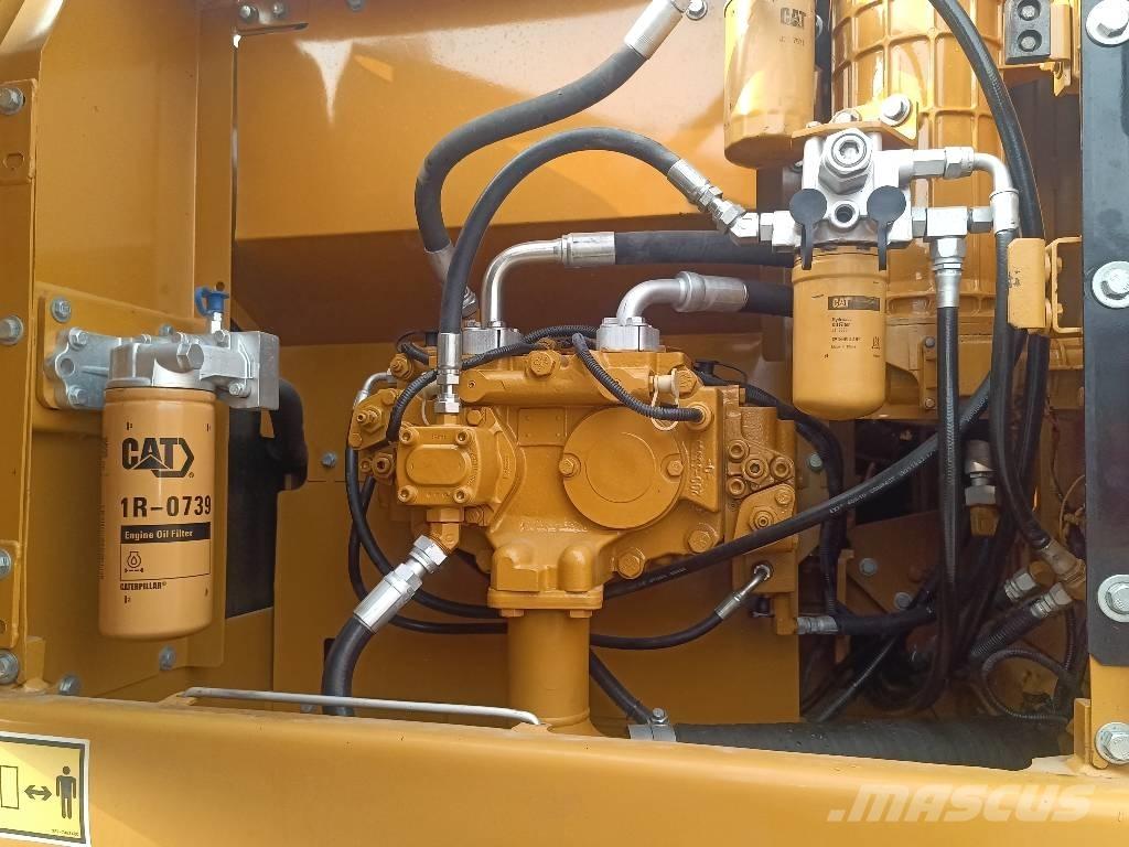 CAT 323 D2L Crawler excavators