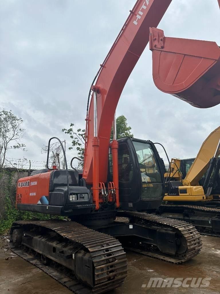 Hitachi ZX 200 Crawler excavators