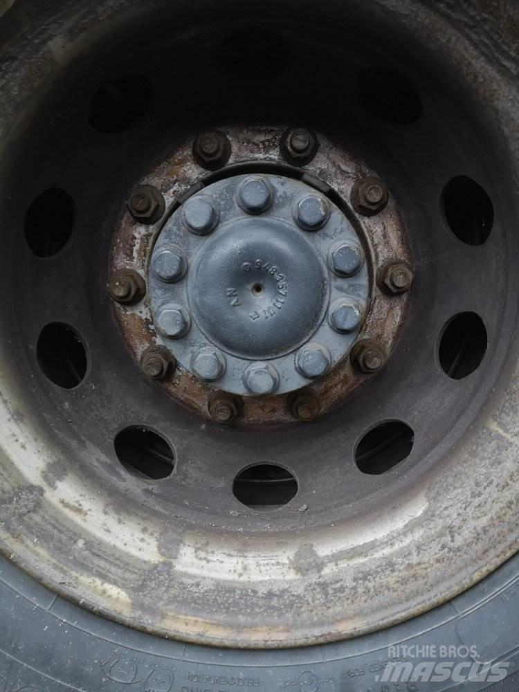 Setra ZADNÍ NÁBOJ LEVÝ Other components