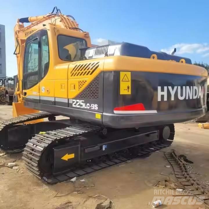 Hyundai HX 225 LC -9s Crawler excavators