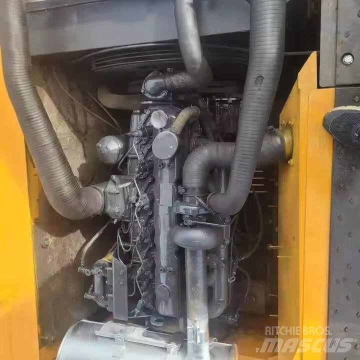 Hyundai HX 225 LC -9s Crawler excavators