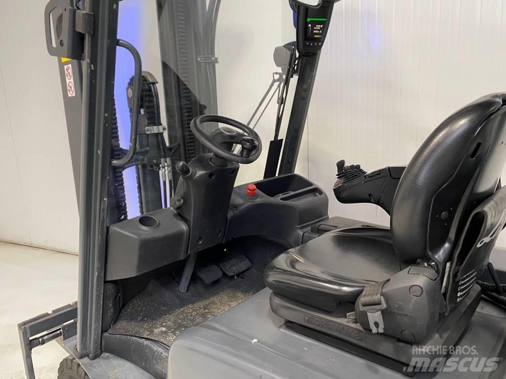 Linde E30L-01 Electric forklift trucks