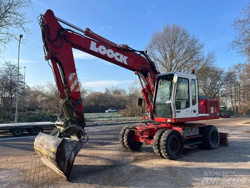 Liebherr 902 Wheeled excavators