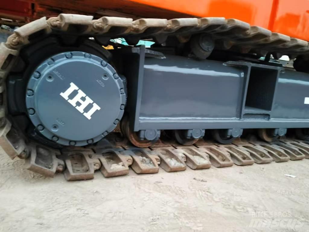 IHI CCH 500 Track mounted cranes