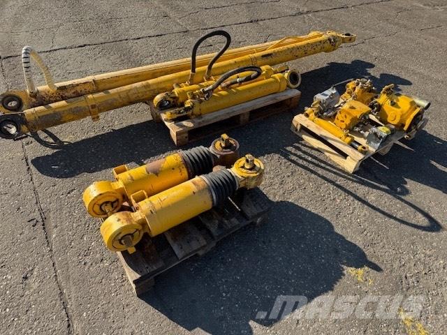 Bell B 40 C PODUSZKA Chassis and suspension