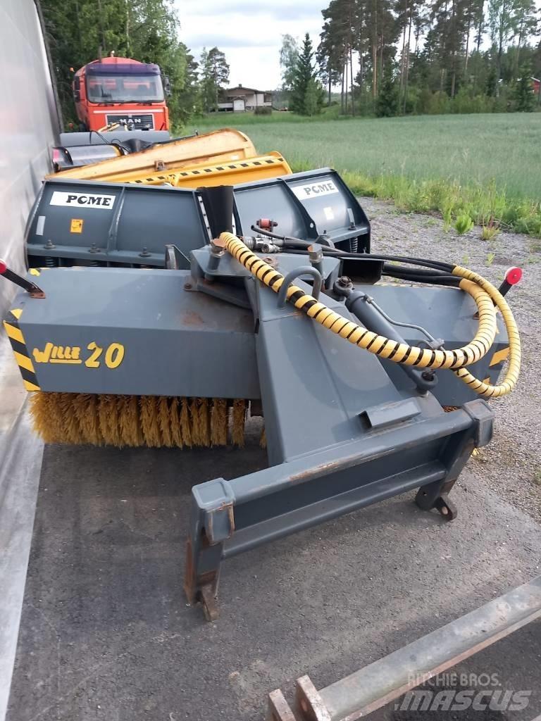 Vila Avoharja 200 Sweepers