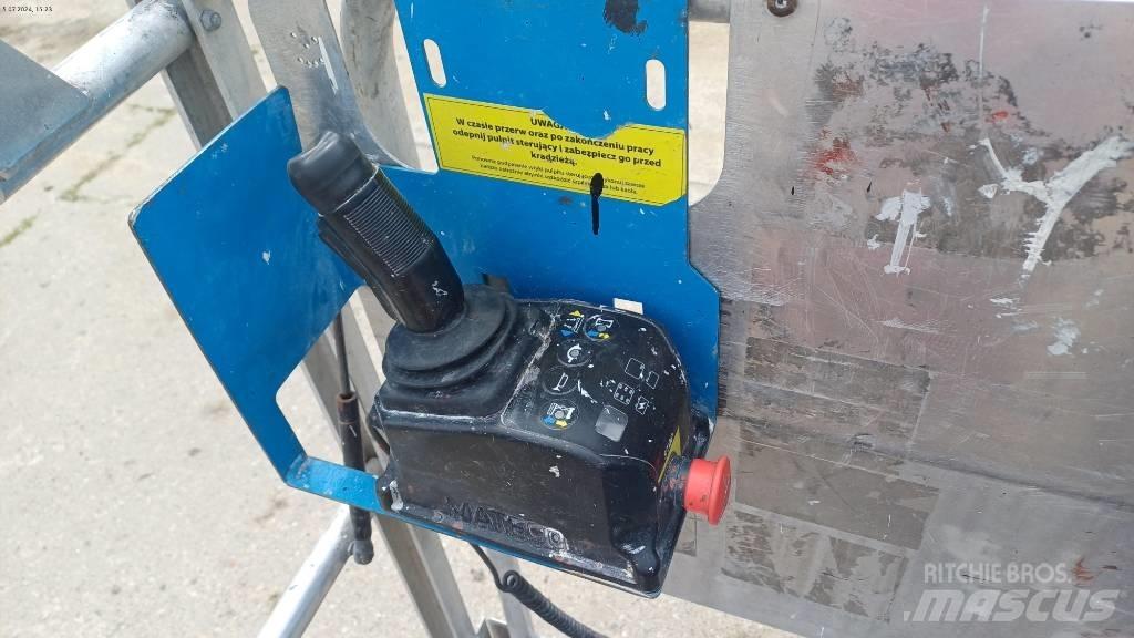 Genie GR 12 Used Personnel lifts and access elevators