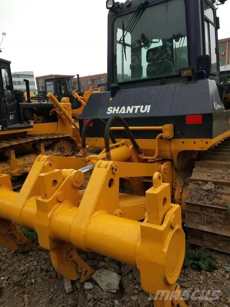 Shantui SD16 Crawler dozers