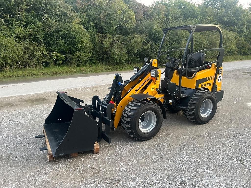 Schäffer 2430 Skid steer loaders