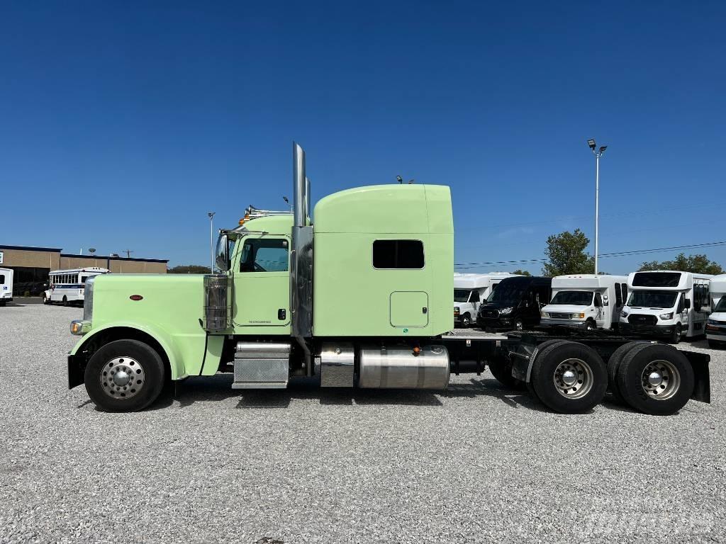 Peterbilt 389 Prime Movers