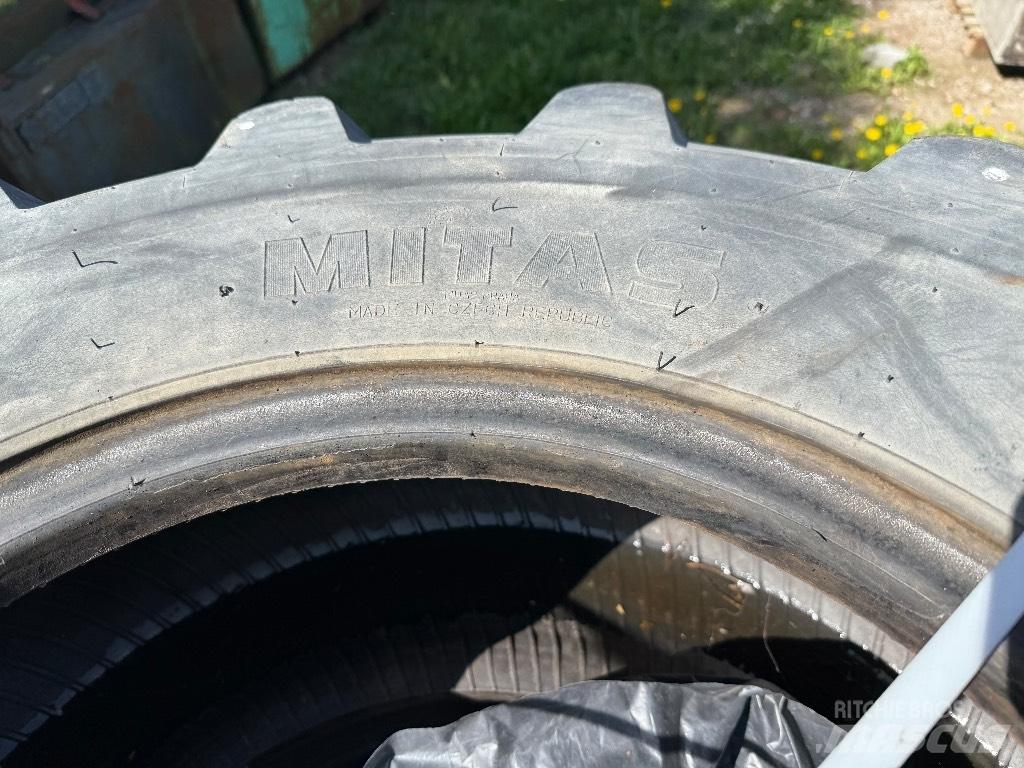 Mitas 405/70-20 Tyres, wheels and rims