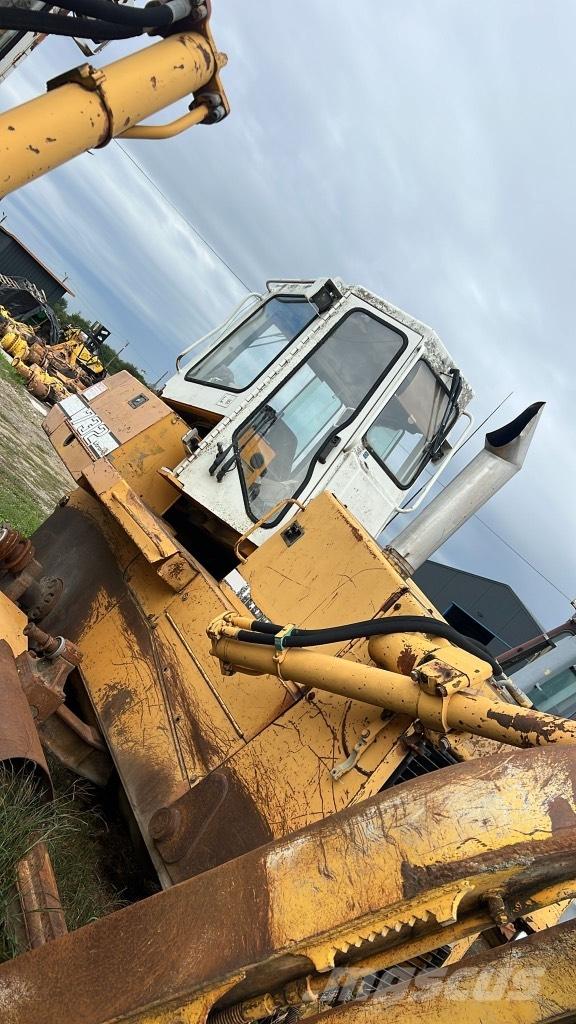 Liebherr PR 732 Engines