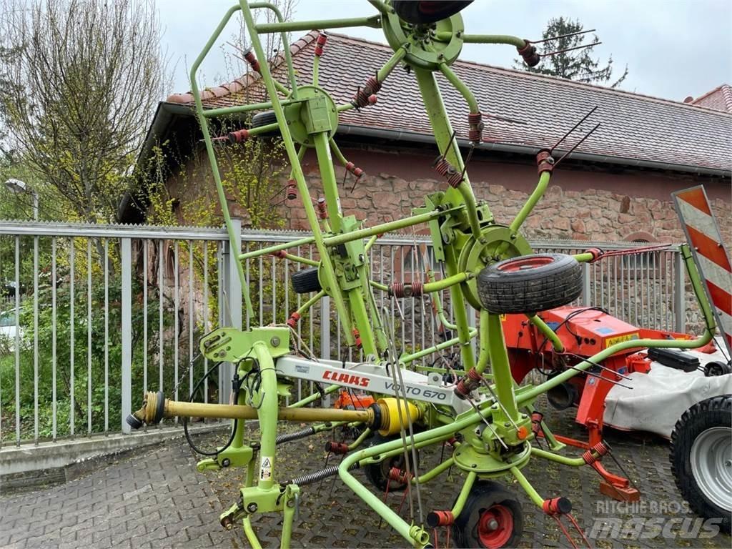 CLAAS Volto 670 Rakes and tedders