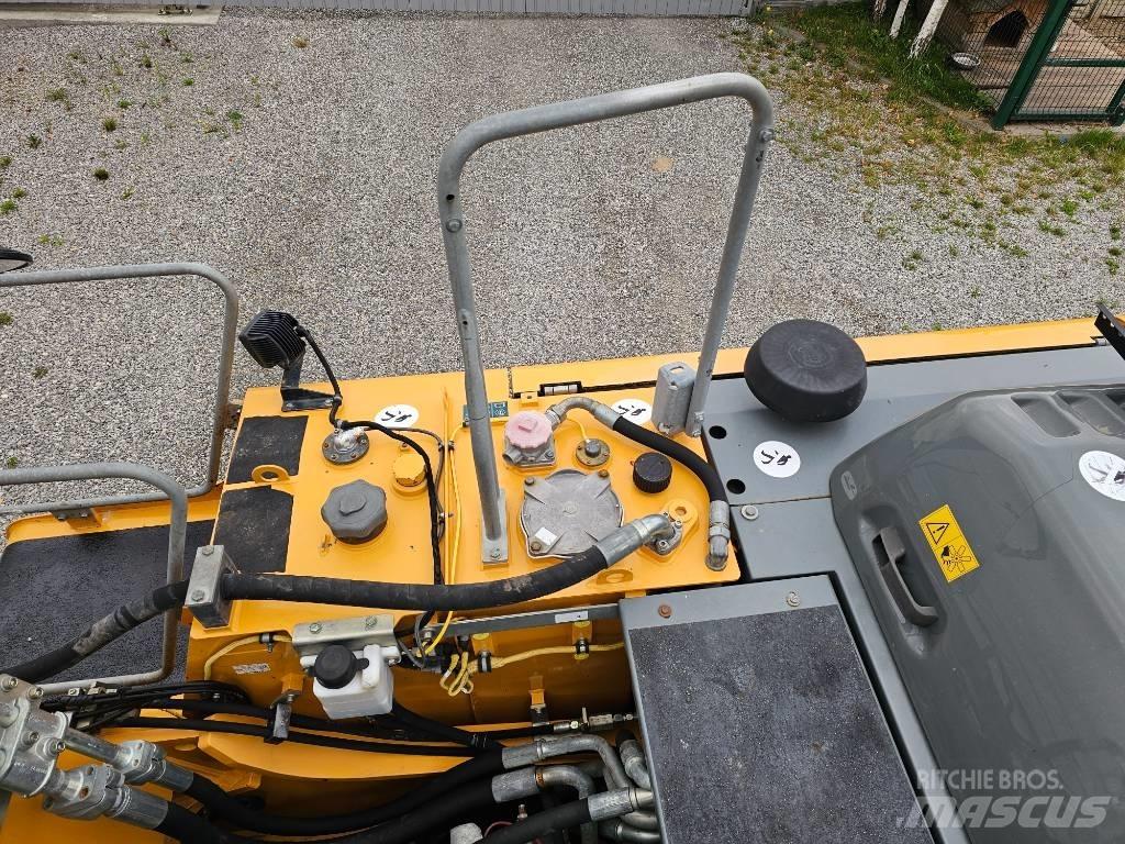 Liebherr R 922 LC Crawler excavators
