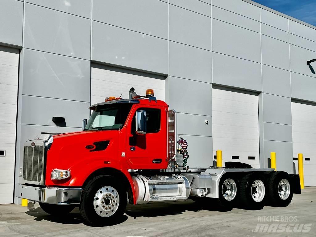 Peterbilt 567 Prime Movers