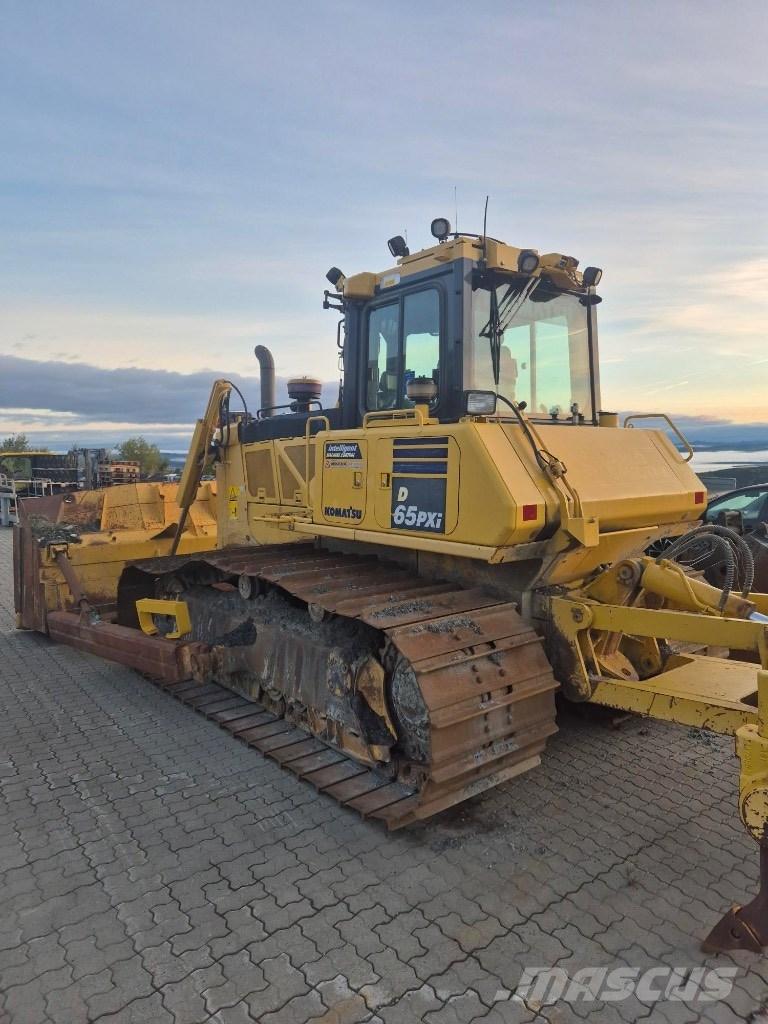 Komatsu D65 pxi Crawler dozers