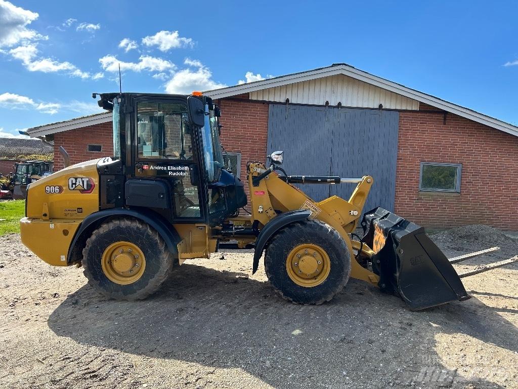 CAT 906 Wheel loaders