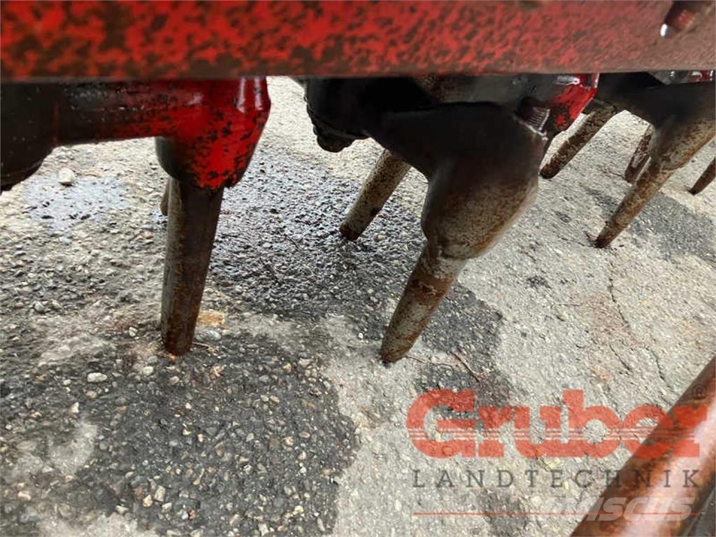 Lely 3000 Power harrows and rototillers