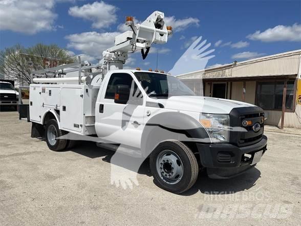 Altec AT235 Truck mounted platforms