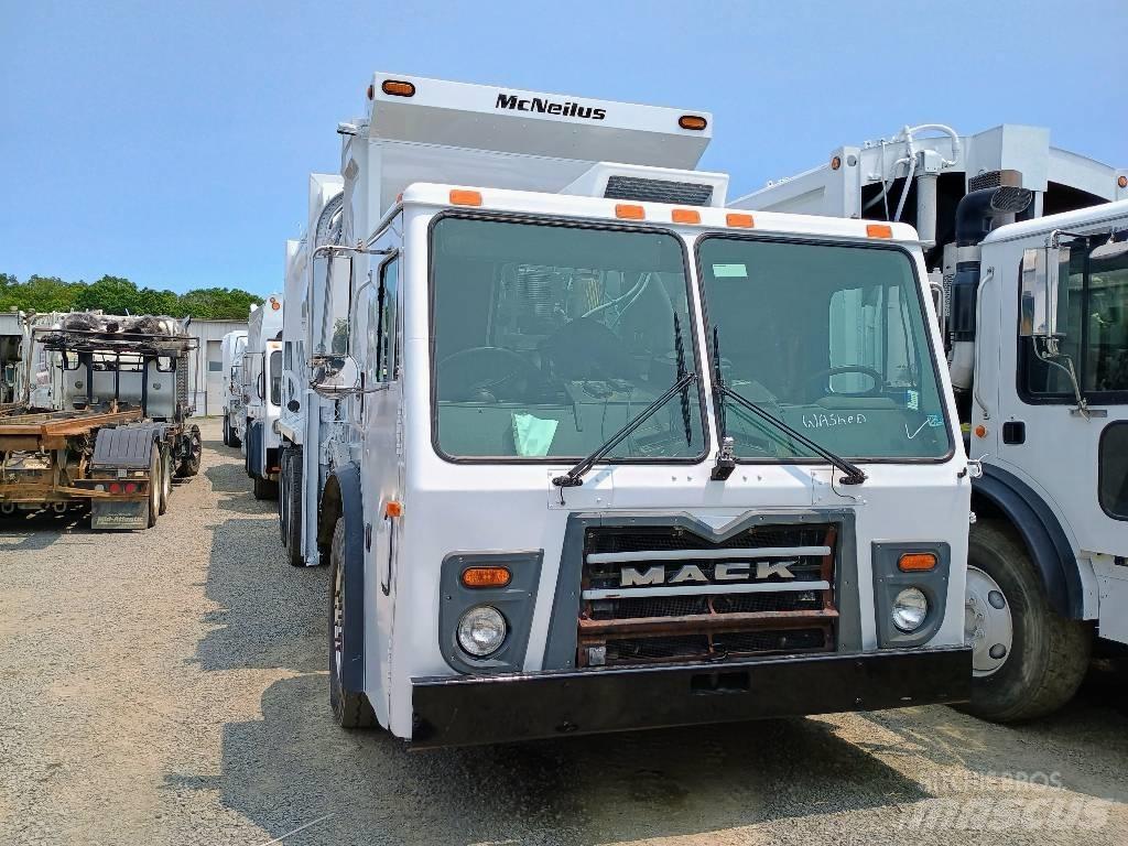 Mack LEU 613 Waste trucks