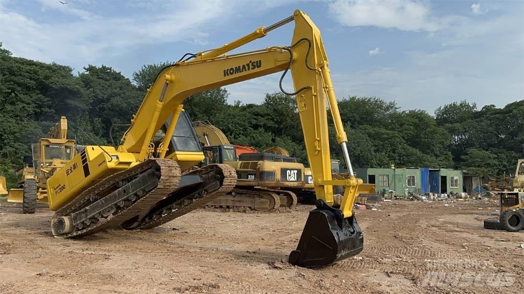 Komatsu PC 200 Crawler excavators