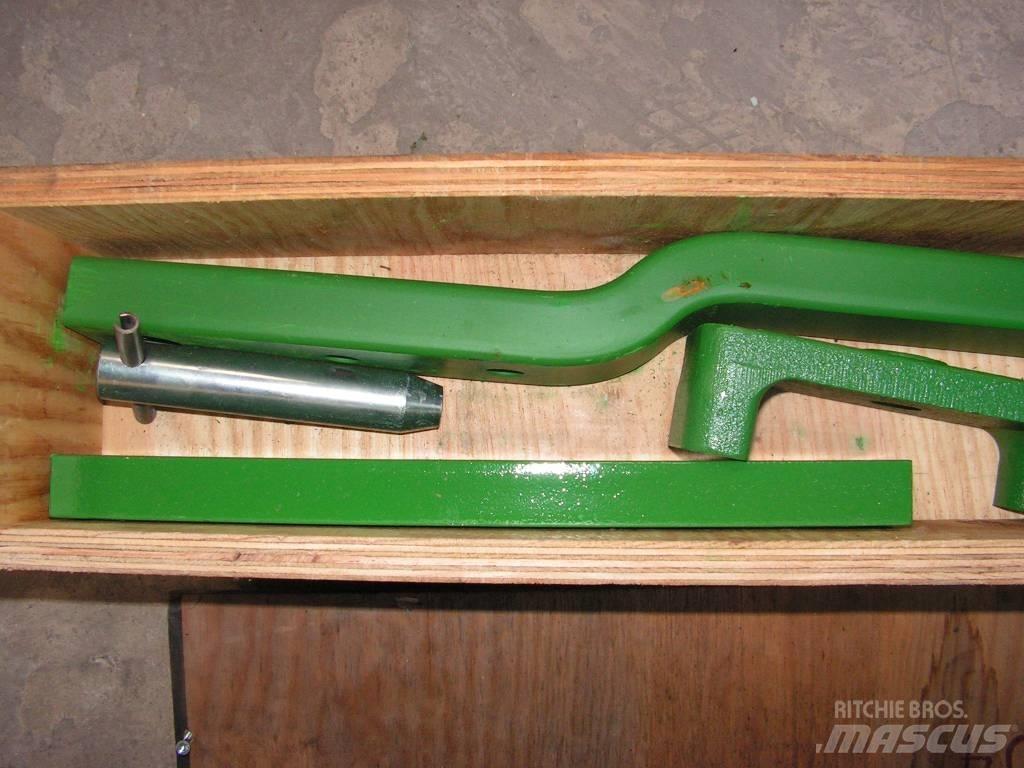 John Deere 6910 Chassis and suspension