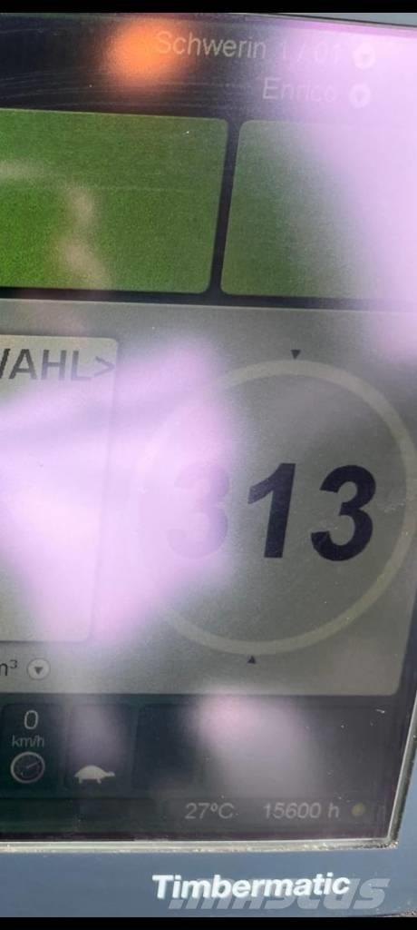 John Deere 1270 E Harvesters