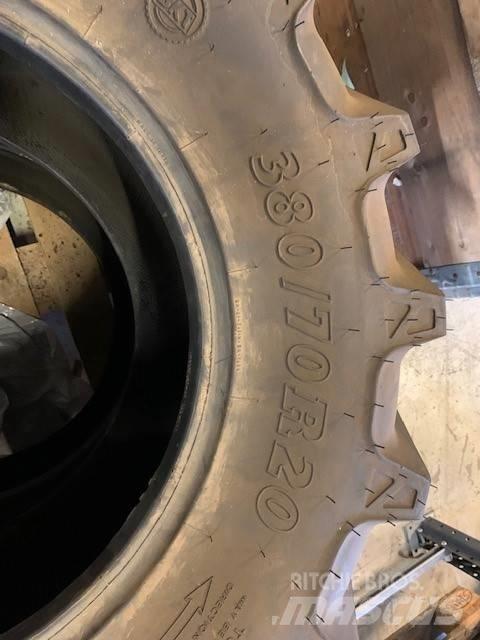 Agrimax RT765 Tyres, wheels and rims