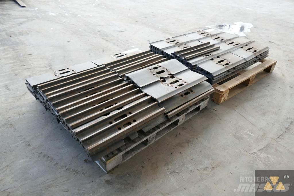 CAT 320 Trackshoes Chassis and suspension