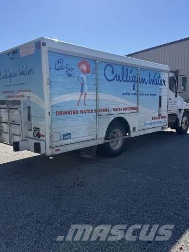 Hino 268 Beverage trucks