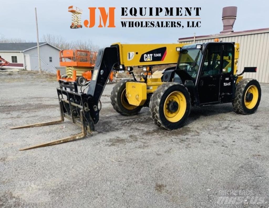 CAT TL 943 C Telescopic handlers