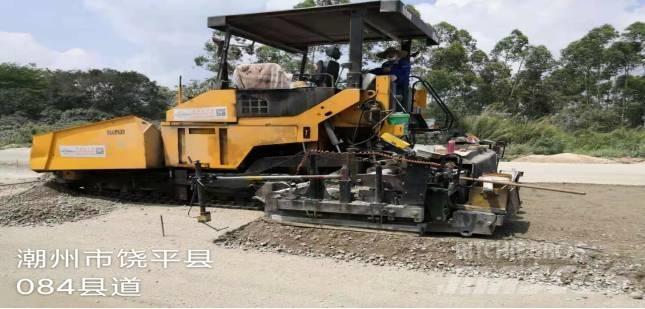 Volvo 8820 Asphalt pavers