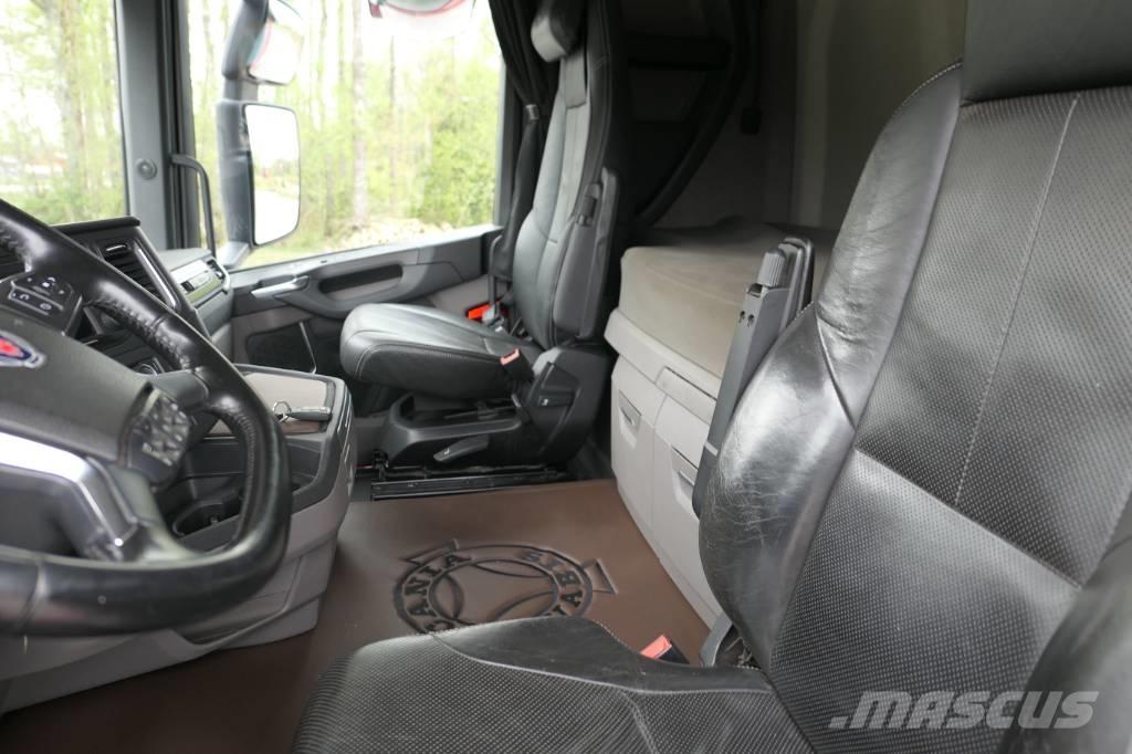 Scania R500B6x2*4NB Hook lift trucks