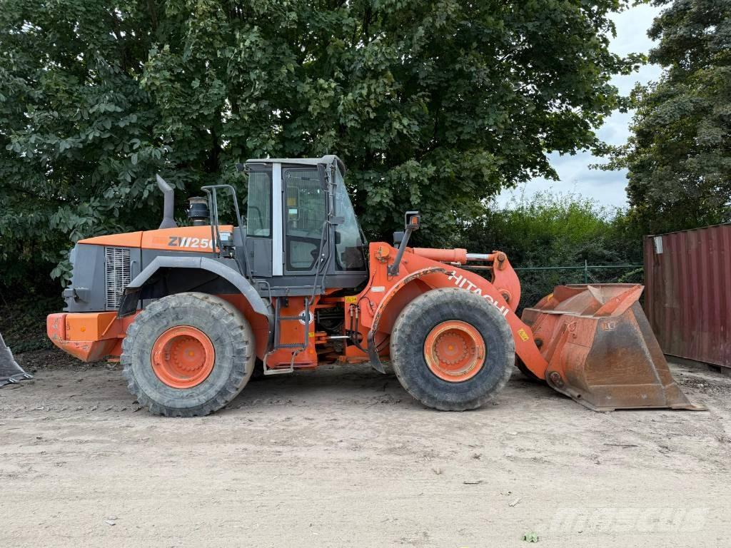 Hitachi ZW 250 Wheel loaders