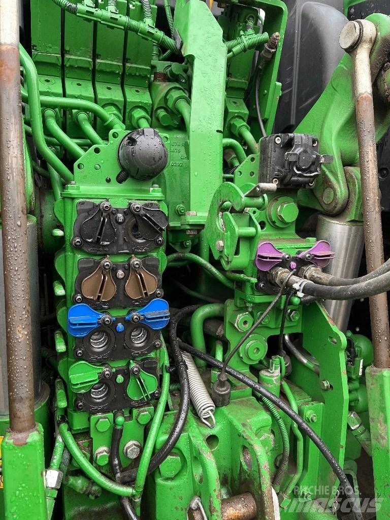 John Deere 6175 R Tractors