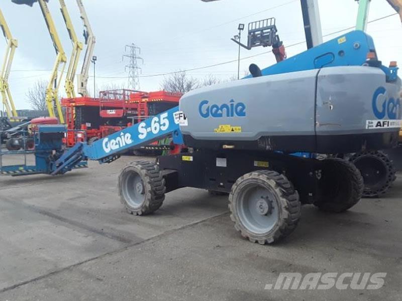 Genie S65S Telescopic boom lifts