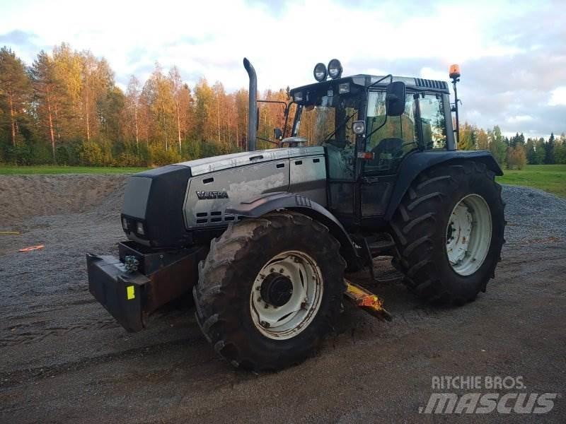 Valtra 8400 Tractors