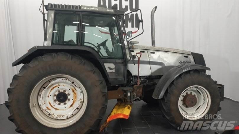 Valtra 8400 Tractors
