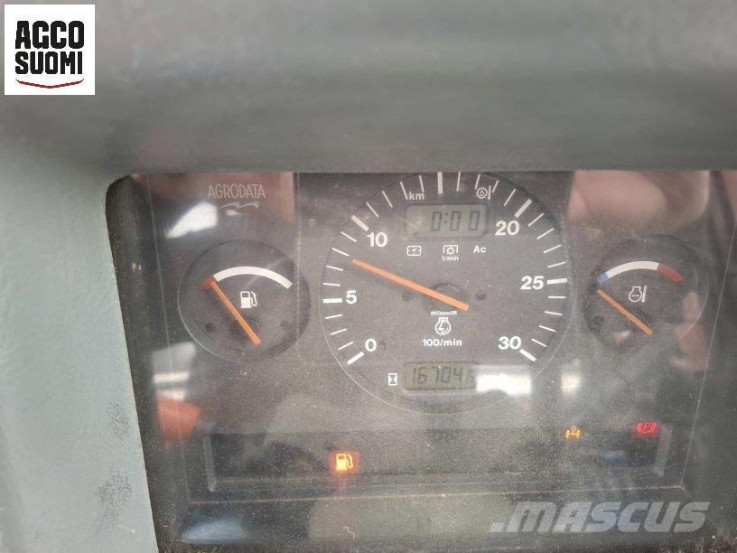 Valtra 8550 HT Tractors