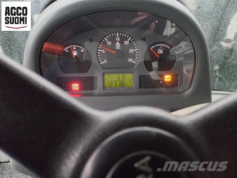 Valtra N141 H Tractors