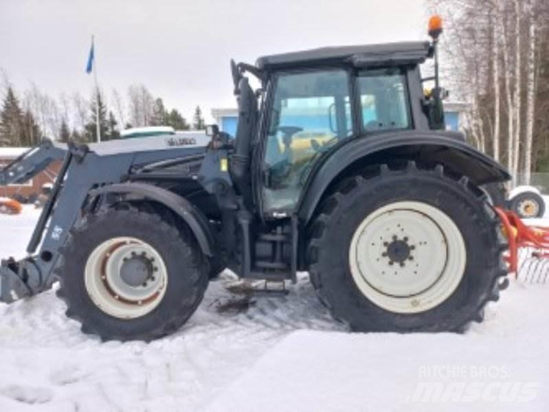 Valtra N142 DIRECT Tractors