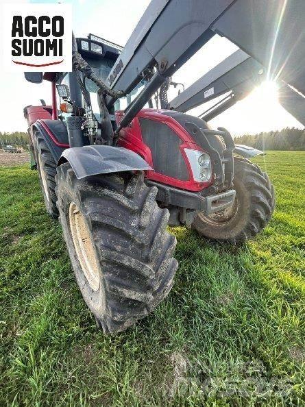 Valtra N143 HT Tractors