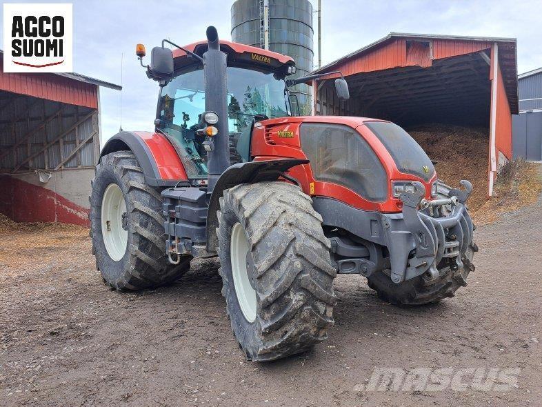 Valtra S353 Tractors