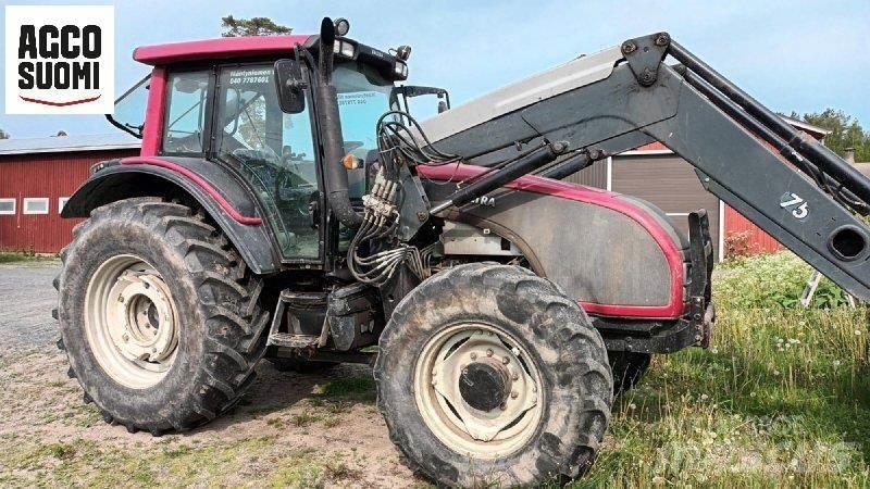 Valtra T151 H Tractors