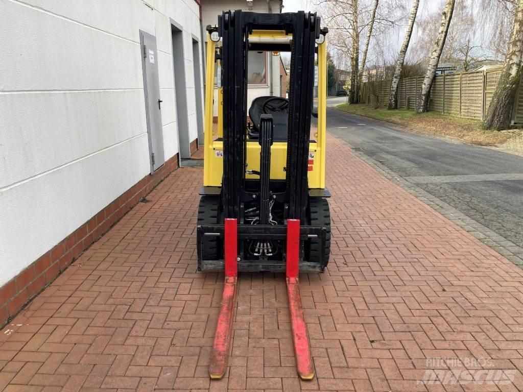 Hyster H 2.5A Diesel trucks