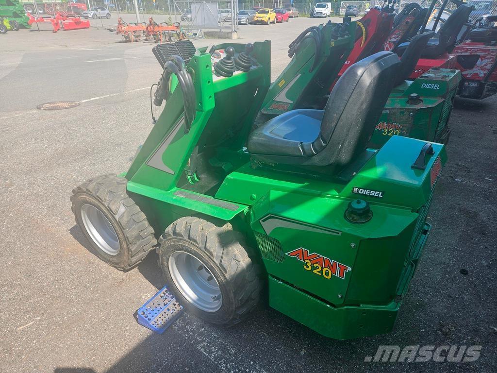 Avant 320 Multi-purpose loaders
