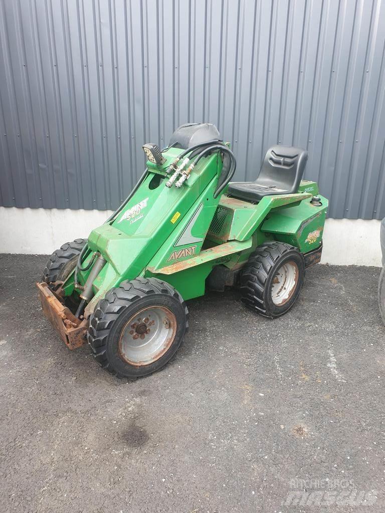 Avant 5200 Multi-purpose loaders