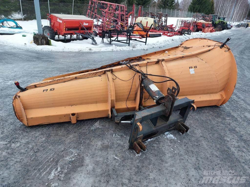 FMG AA380 Snow blades and plows